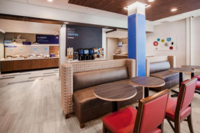 Holiday Inn Express & Suites - Beloit, an IHG Hotel, Beloit